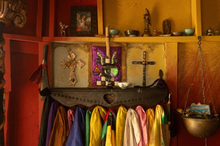 ancestral elevation ceremony, develop a stronger connection, Spiritual teachers voodoo, temple de la luna, scarfs,