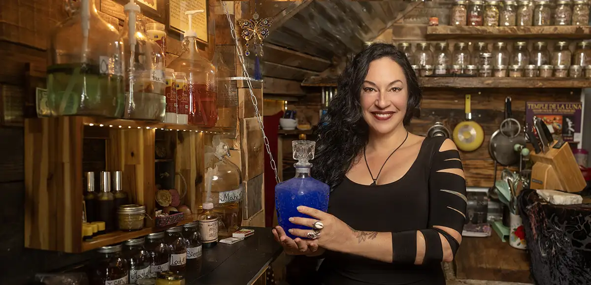 magic store, priestess Shoshana