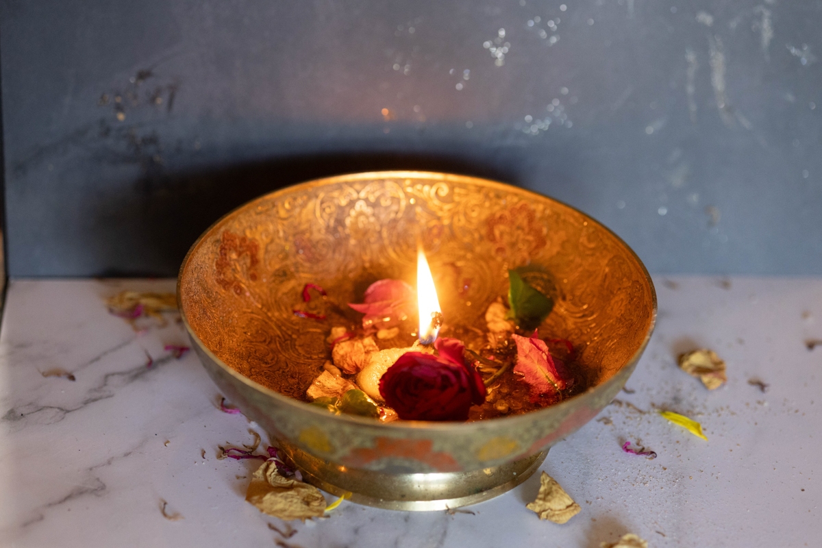 R62_0713_Shoshana_product_photos_ASP_web - Spiritual Teachers Voodoo clarity Lamp